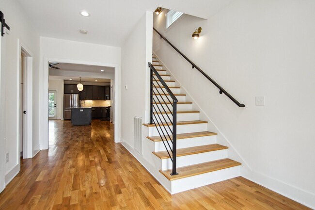 Foto del edificio - 2609A Alpine Park Ave