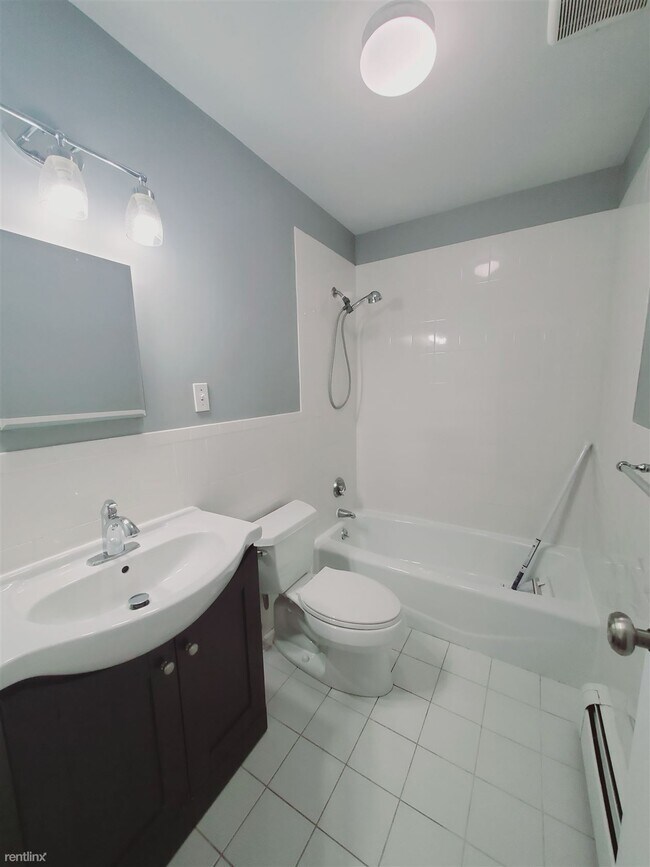 Foto del edificio - 1 br, 1 bath Condo - 43 Crescent St Unit G