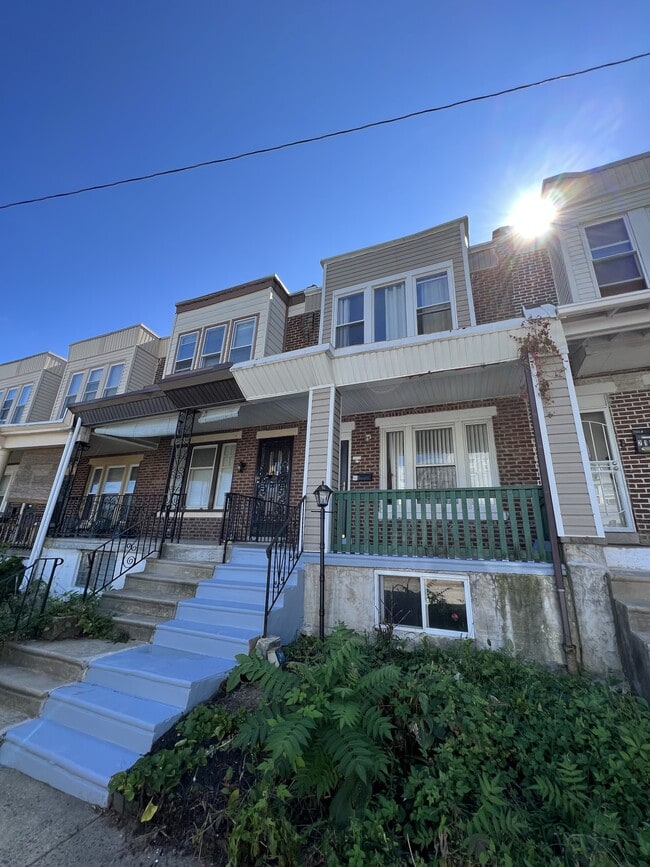 Photo - 218 Dorset St Townhome