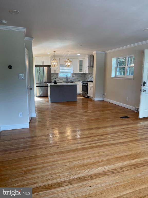 Foto del edificio - 3300 Kayford Cir