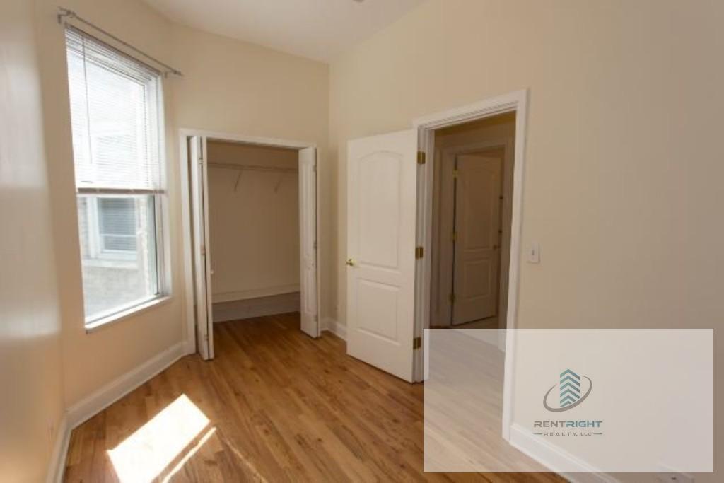 Foto del edificio - 1411 W Erie St