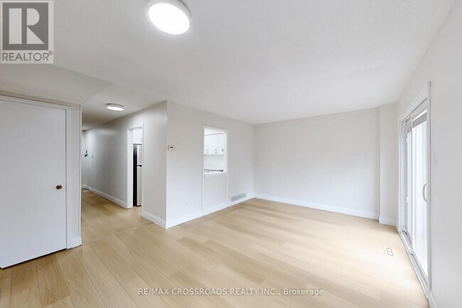 Building Photo - 59 Sorrell Crescent