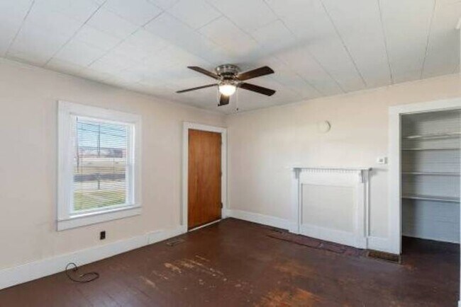 Foto del edificio - 104 Drugstore St