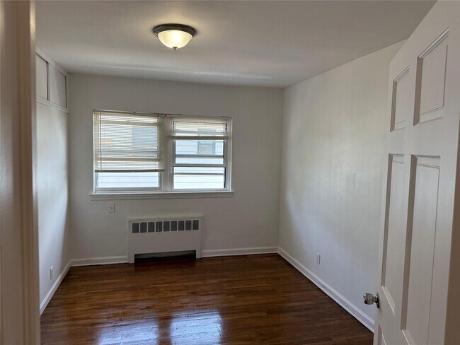 Building Photo - 107 Gibson Blvd