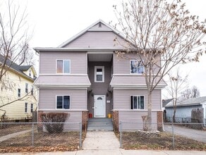 Building Photo - 72 Kensington Ave