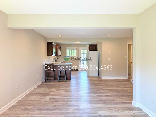 Foto del edificio - 6157 Kemary Ave SW