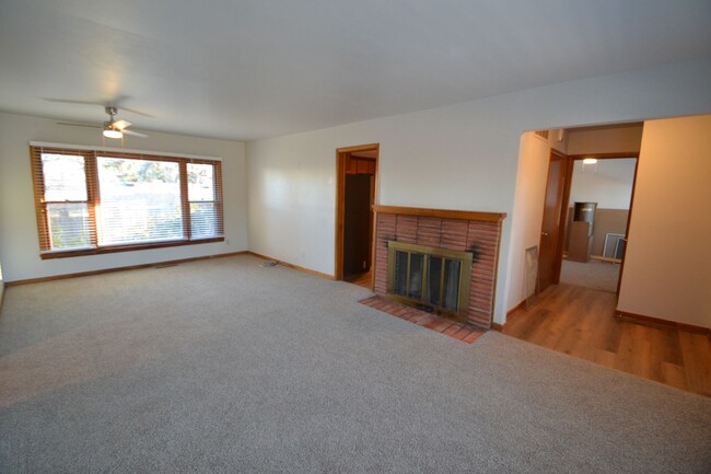 Building Photo - Remodeled 4 Bedroom Ranch on the Westside!