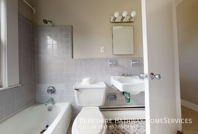 Foto del edificio - 224 Banks St