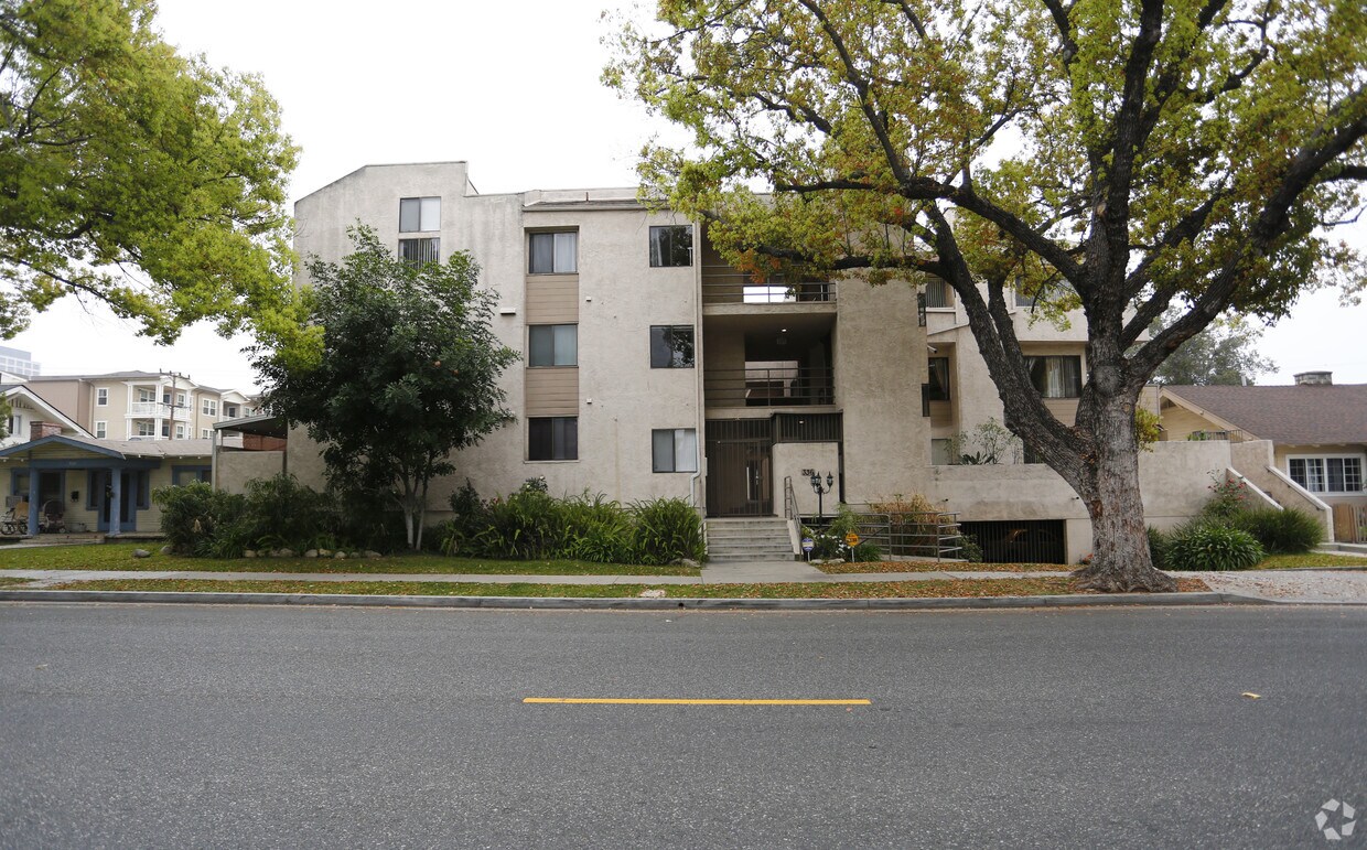 Building Photo - 336 W California Ave