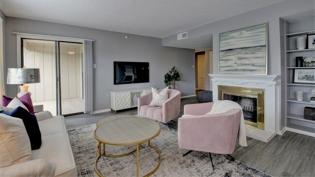 Spacious living area - Forest Place