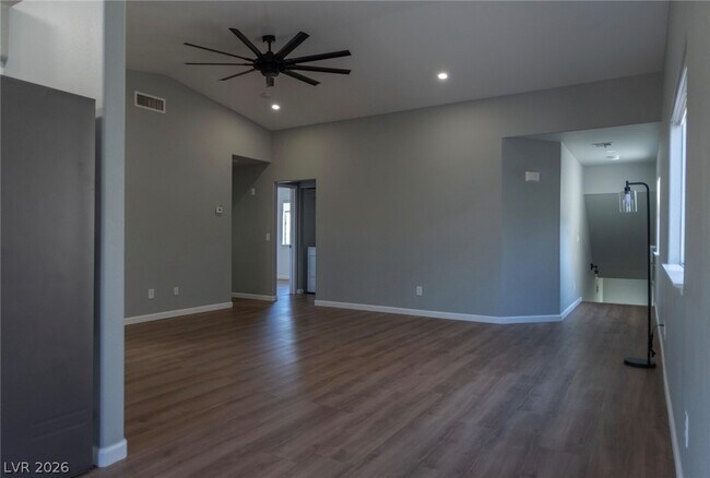Foto del edificio - 7568 Durham Hall Ave