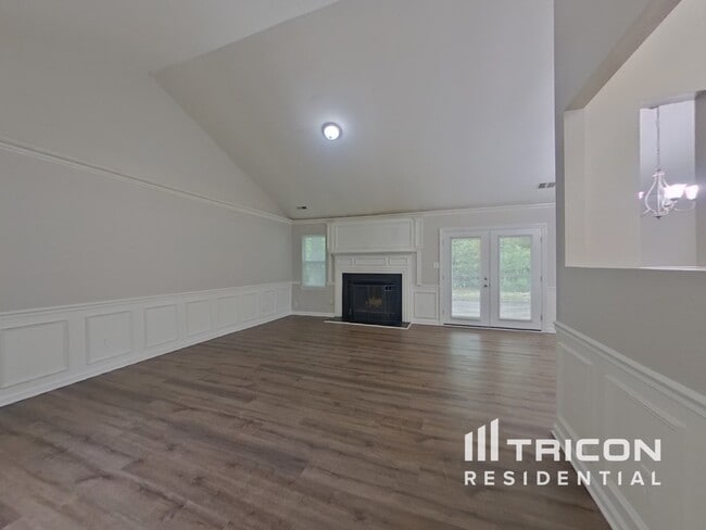 Building Photo - 10723 Spruce Knob Ln