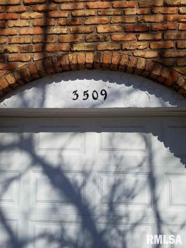Building Photo - 3509 37th Ave
