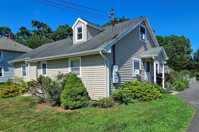 Building Photo - 47 Brookfield Ave