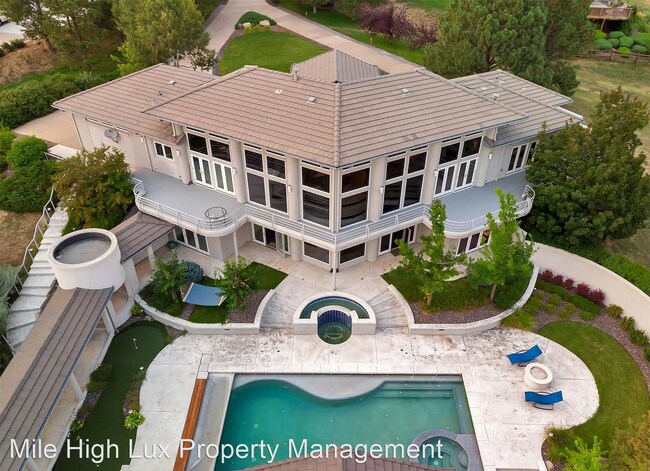 Foto del edificio - 5 br, 4.5 bath House - 7891 S Argonne St