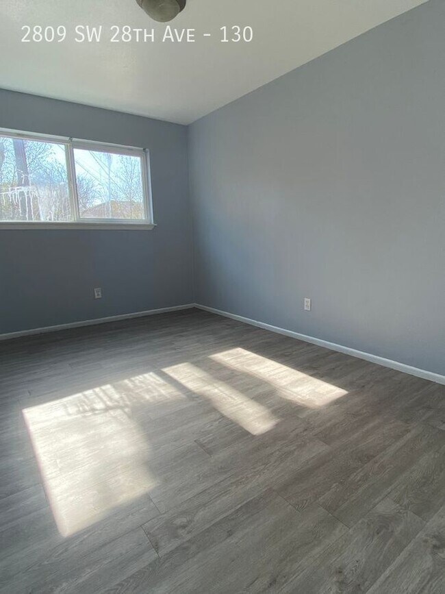 Foto del edificio - 2809 SW 28th Ave