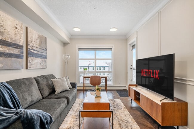 Building Photo - 2550 Battleford Ave SW