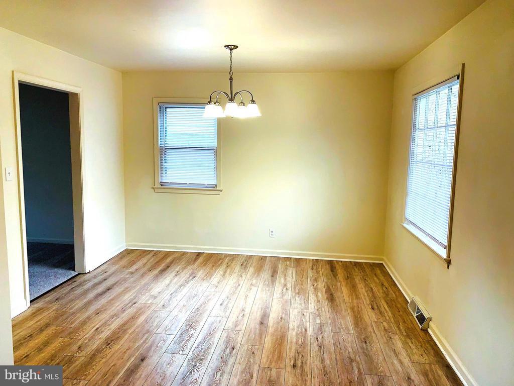 Primary Photo - 709 Cornell St