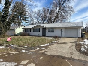 Building Photo - 360 Parkway St