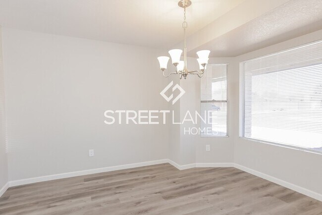 Building Photo - Charming 3 Bedroom in  North Phoenix!