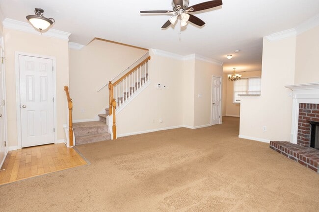 Foto del edificio - Price Drop Alert!  Beautiful Townhome in K...