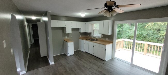 Building Photo - 4325 Voss Ave