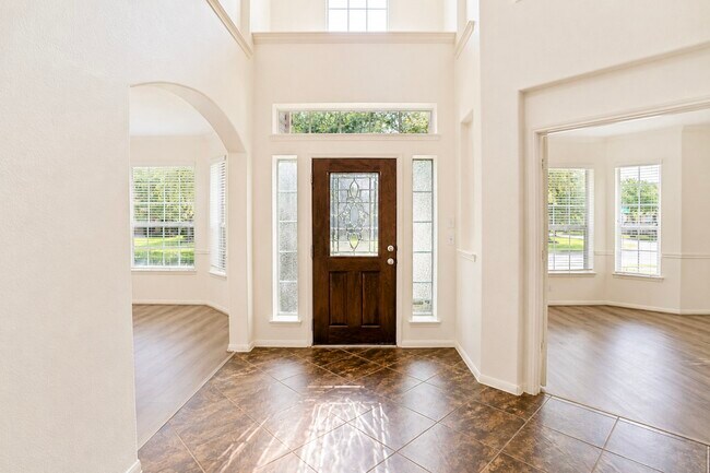 Foto del edificio - 3303 Belmont River Ln