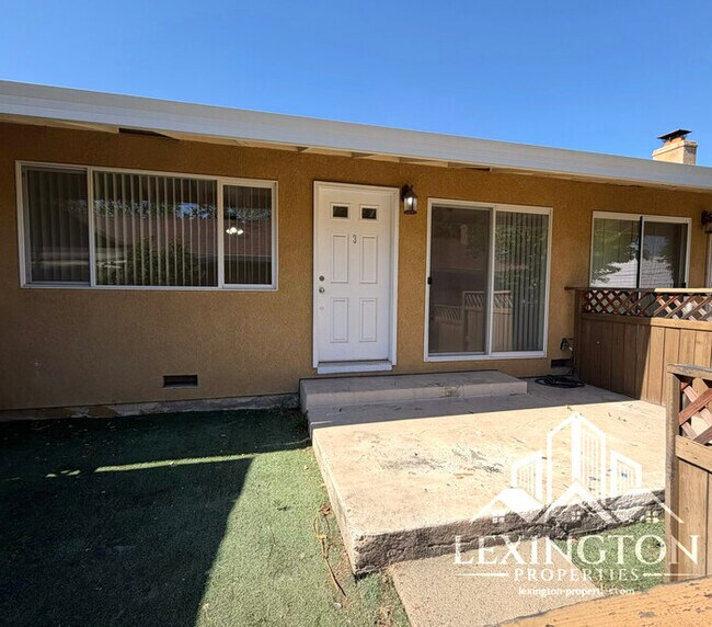 Foto del edificio - Stunning, 2BD/1BA, Condo in the Villaggio Community off Madison Ave. and Auburn Blvd.! ***Move-in...