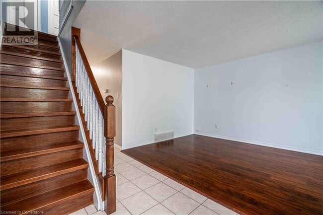 Building Photo - 117 Bonaventure Dr