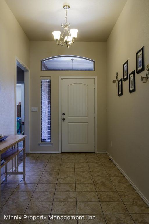 Building Photo - 3101 San Marino Dr