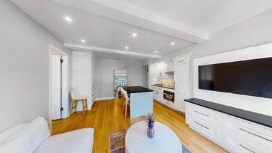 Building Photo - 45 Tudor City Pl