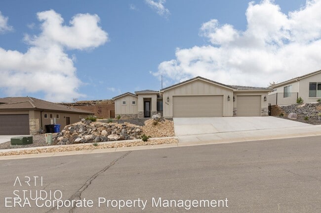 Building Photo - 4 br, 2 bath House - 526 S. The Narrows