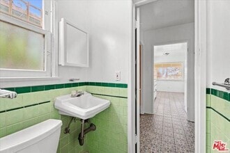 Building Photo - 228 3rd Ave