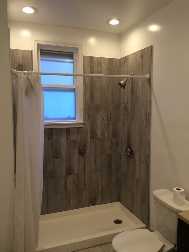 Foto principal - 112 Fargo Ave