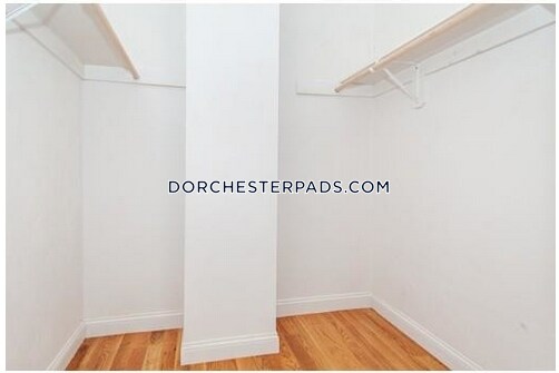 Building Photo - 8 Banton St