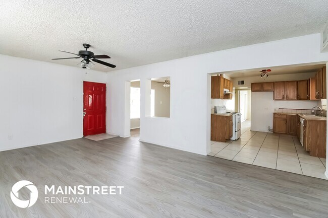 Foto del edificio - 1647 W Pima St