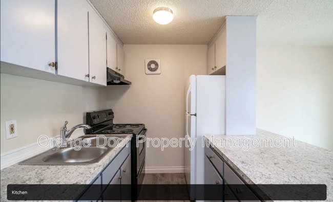 Building Photo - 4046 S 31st St