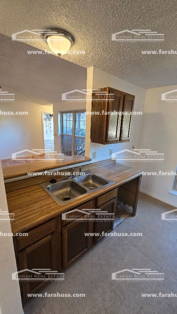 Foto del edificio - 3 bedroom, 2 bathroom home in Arlington, TX