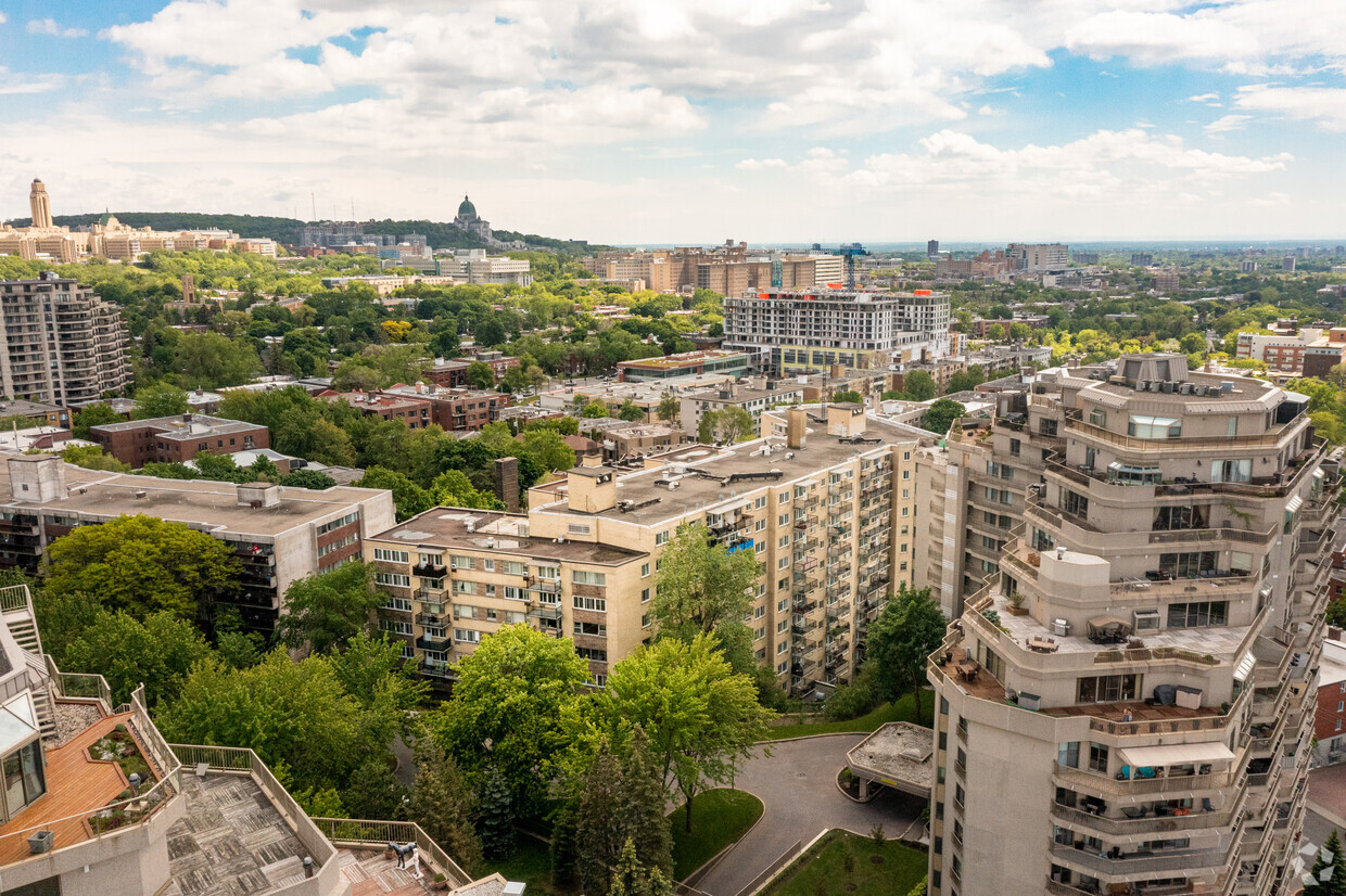 Aerial Photo - Highland Towers