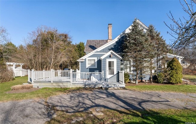 Building Photo - 478 Montauk Hwy