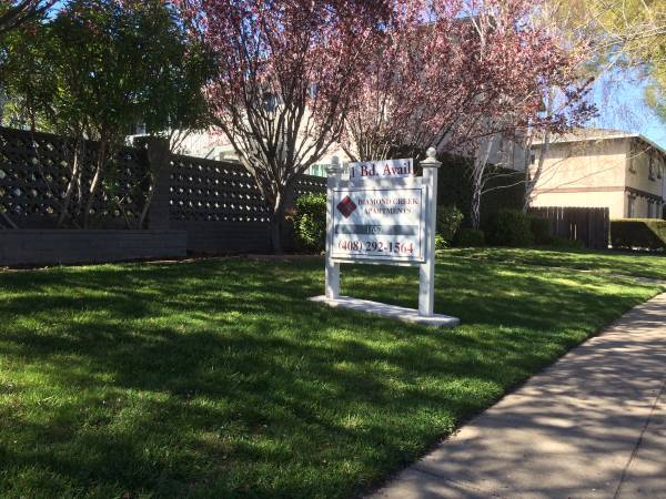 Front Sign - 1657 Ontario Dr