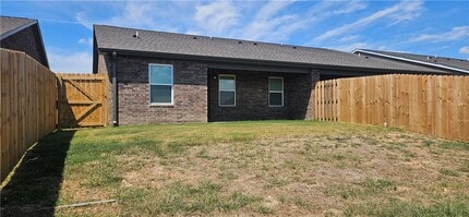 Building Photo - 627 NW 68th Ave