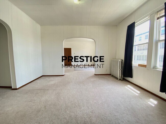 Foto del edificio - Spacious 2 Bedroom Apartment in Whiting
