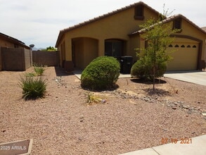 Building Photo - 11213 W Chase Dr