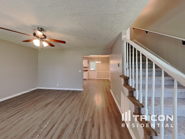 Foto del edificio - 1526 Amberwood Cir