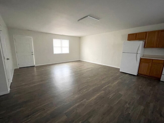 Foto del edificio - 3 Bedroom house FOR RENT in Vandalia, MO