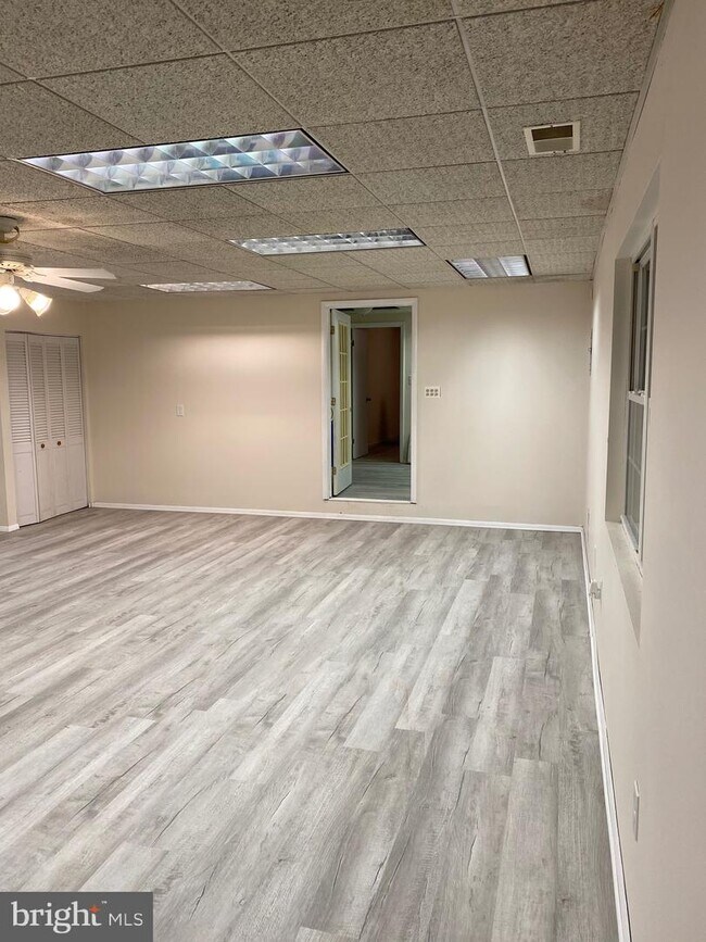 Building Photo - 9000 Tonyas Terrace