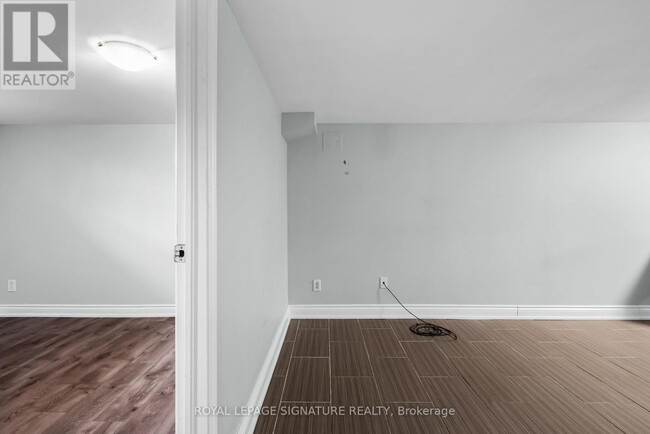 Building Photo - 112 Foch Ave