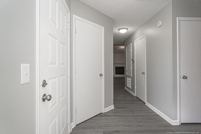 Building Photo - Stewarts Creek