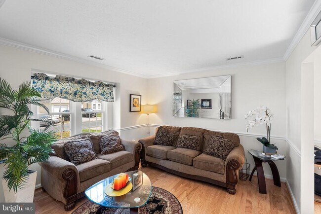 Building Photo - 4254 Mockingbird Cir